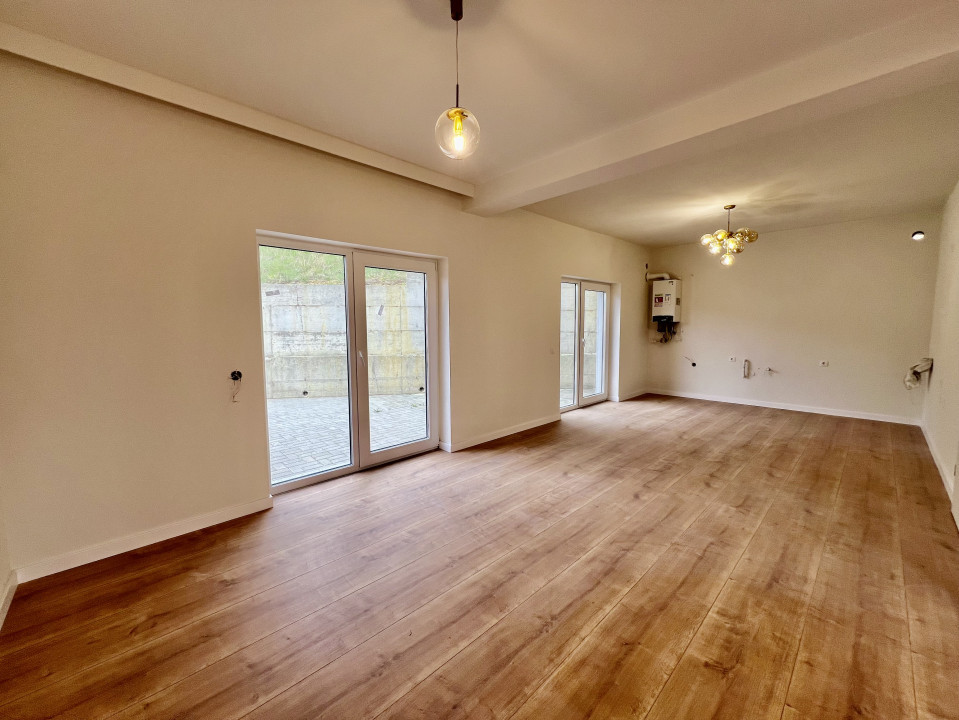 Casă Individuală, 4 camere, Teren 778 mp, Bavaria Park