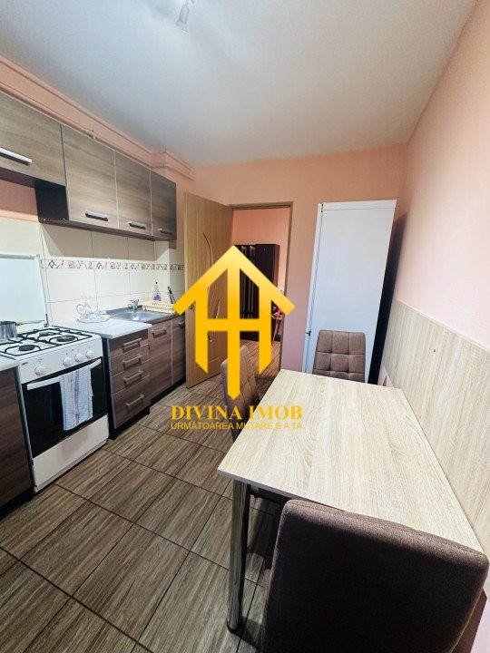 Apartament 2 camere de închiriat, Str. Constantin Noica