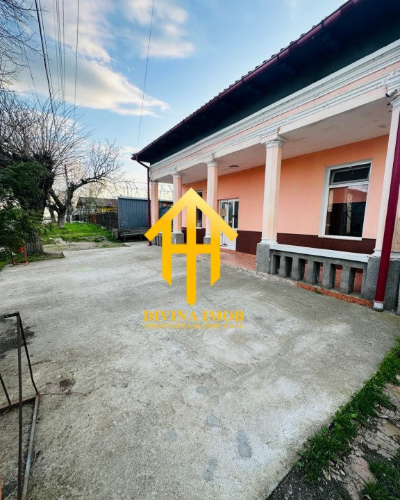Spațiu comercial de închiriat – Lădești, zonă centrală